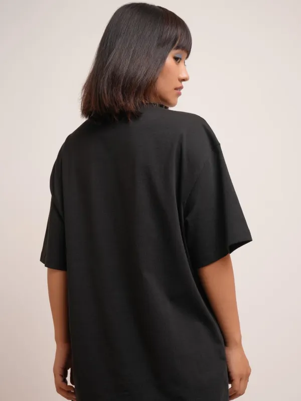 Tokyo Talkies Women Black Self Design Round Neck Oversized Fit T-Shirt