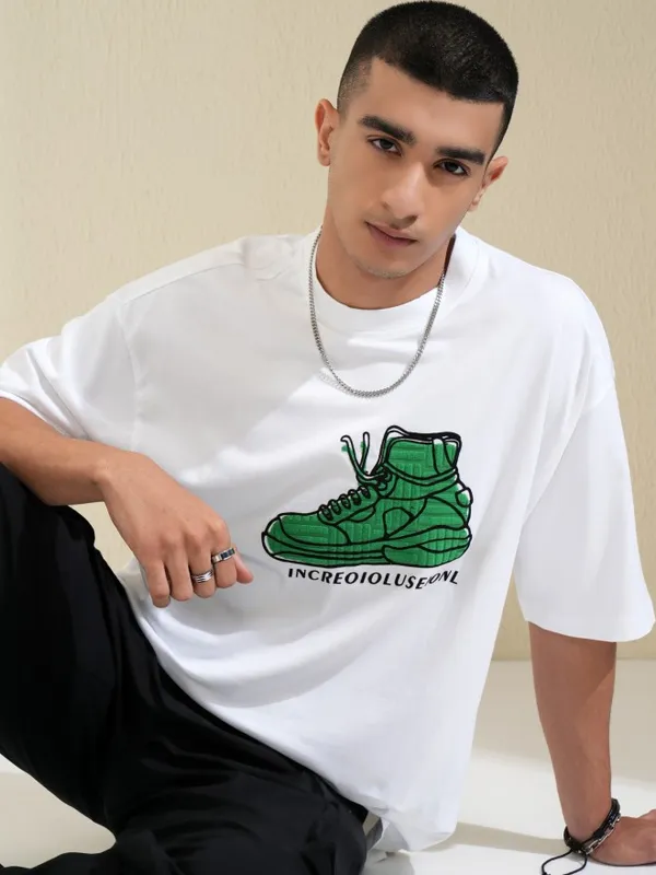 Highlander Men White Printed Round Neck Oversized Fit T-Shirt