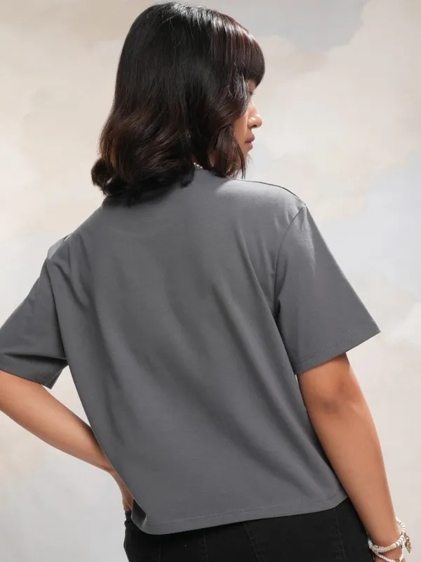 Tokyo Talkies Women Grey Printed Round Neck Relaxed Fit Crop T-Shirt
