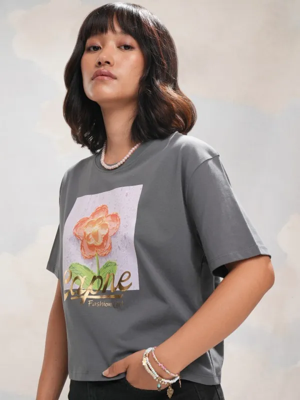 Tokyo Talkies Women Grey Printed Round Neck Relaxed Fit Crop T-Shirt