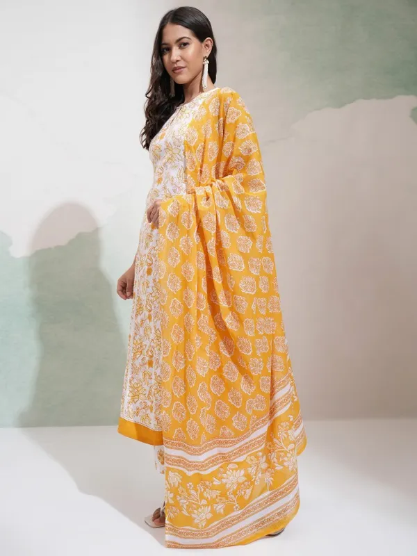 Vishudh Women White & Yellow Printed Round Neck Kurta With Regular Pant And Dupatta