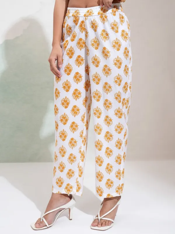 Vishudh Women White & Yellow Printed Round Neck Kurta With Regular Pant And Dupatta