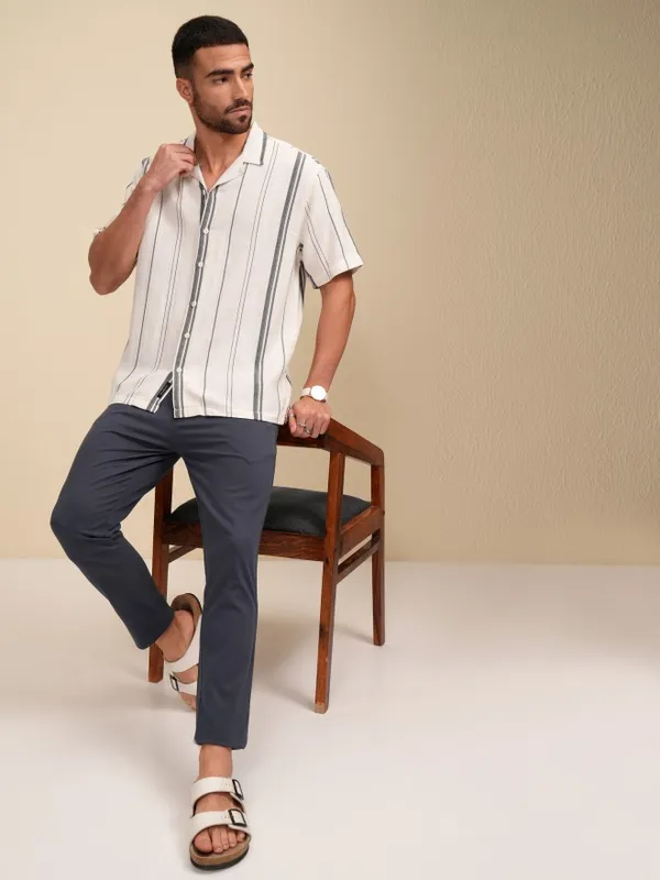 Locomotive Men White Striped Relaxed Fit Casual Shirt