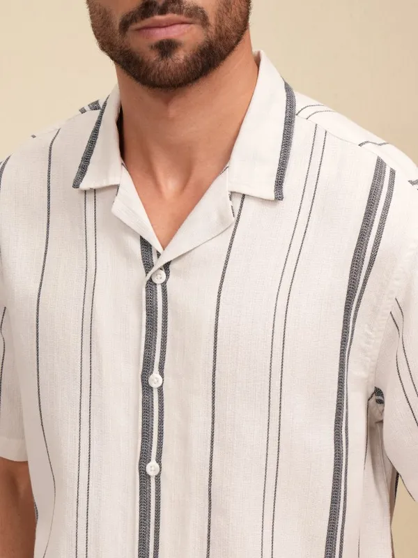 Locomotive Men White Striped Relaxed Fit Casual Shirt