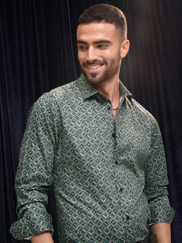 Locomotive Premium Men Teal Printed Slim Fit Casual Shirt