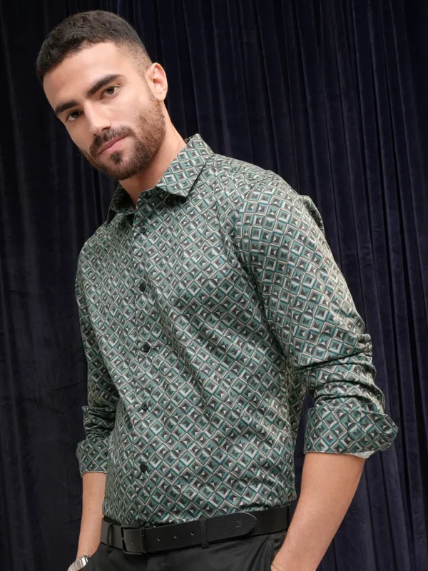 Locomotive Premium Men Teal Printed Slim Fit Casual Shirt