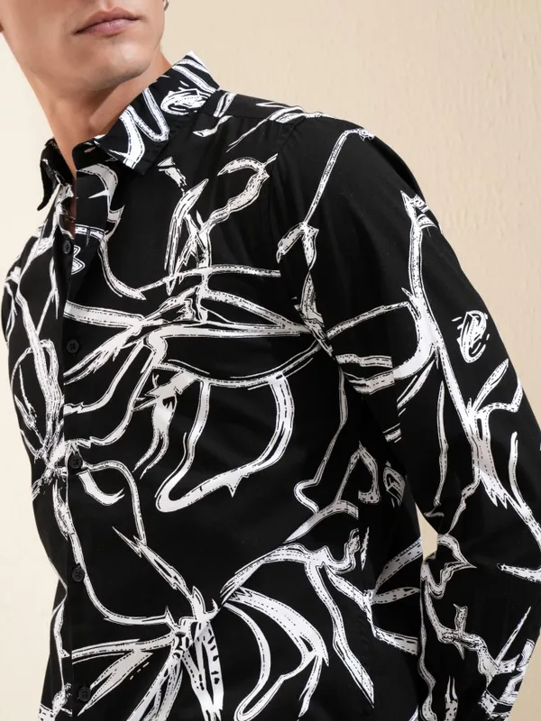 Ketch Men Black Printed Regular Fit Casual Shirt