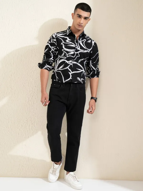 Ketch Men Black Printed Regular Fit Casual Shirt