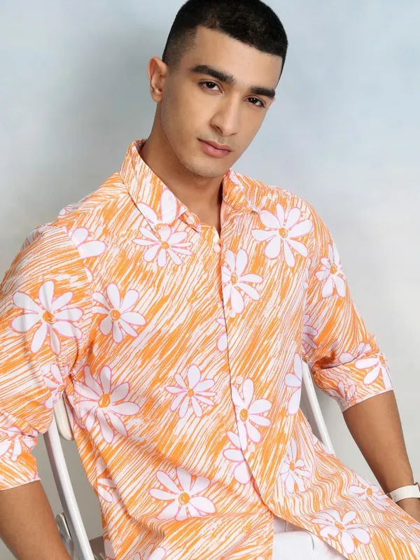 Highlader Men White Printed Regular Fit Casual Shirt