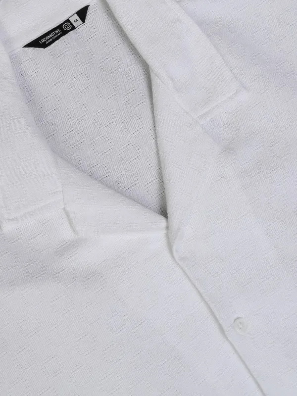Locomotive Men White Textured Relaxed Fit Casual Shirt