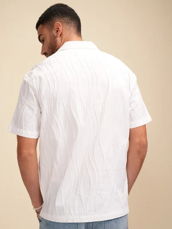 Locomotive Men White Self Design Relaxed Fit Casual Shirt