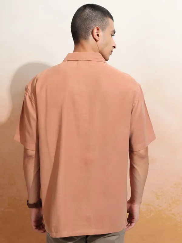 Highlander Men Rose Solid Relaxed Fit Casual Shirt