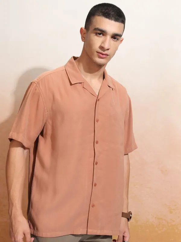 Highlander Men Rose Solid Relaxed Fit Casual Shirt