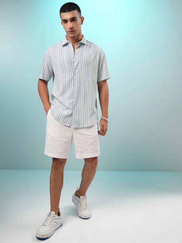 Highlander Men Off White Striped Relaxed Fit Casual Shirt
