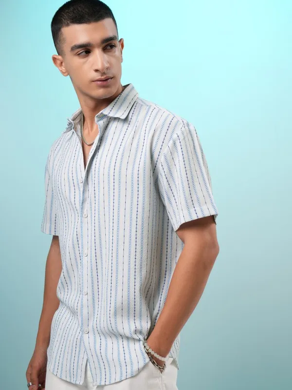 Highlander Men Off White Striped Relaxed Fit Casual Shirt