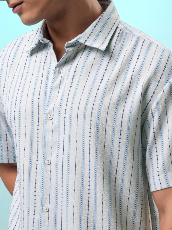 Highlander Men Off White Striped Relaxed Fit Casual Shirt