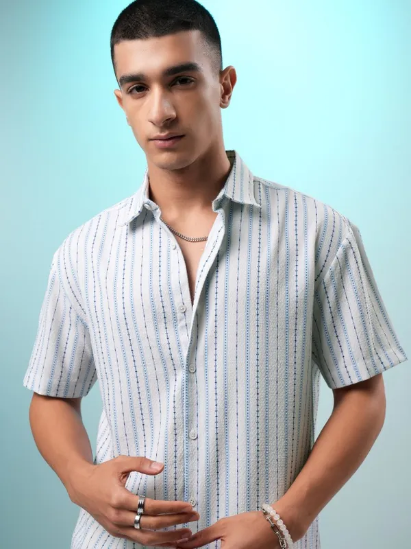 Highlander Men Off White Striped Relaxed Fit Casual Shirt