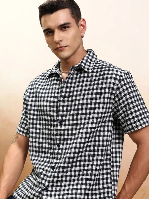 Highlander Men Navy Blue Checked Oversized Fit Casual Shirt