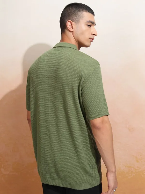 Highlander Men Olive Solid Polo Collar T-Shirt