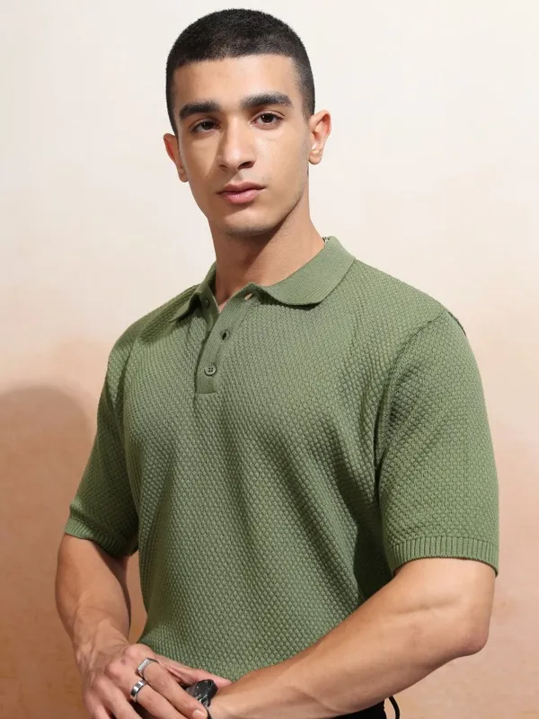 Highlander Men Olive Solid Polo Collar T-Shirt