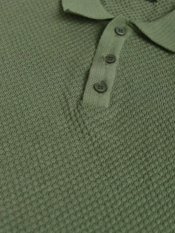 Highlander Men Olive Solid Polo Collar T-Shirt