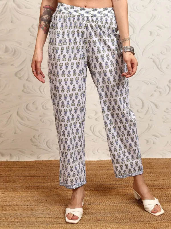 Vishudh Women White Printed Kurta With Trousers