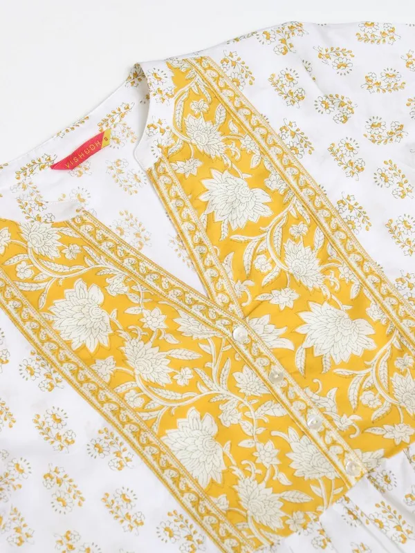Vishudh Women Yellow Printed Kurta Set Gathered Kurta With Trouser