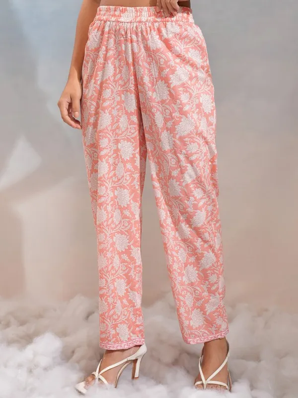 Vishudh Women Peach Printed Kurta Set Gathered Kurta Botom