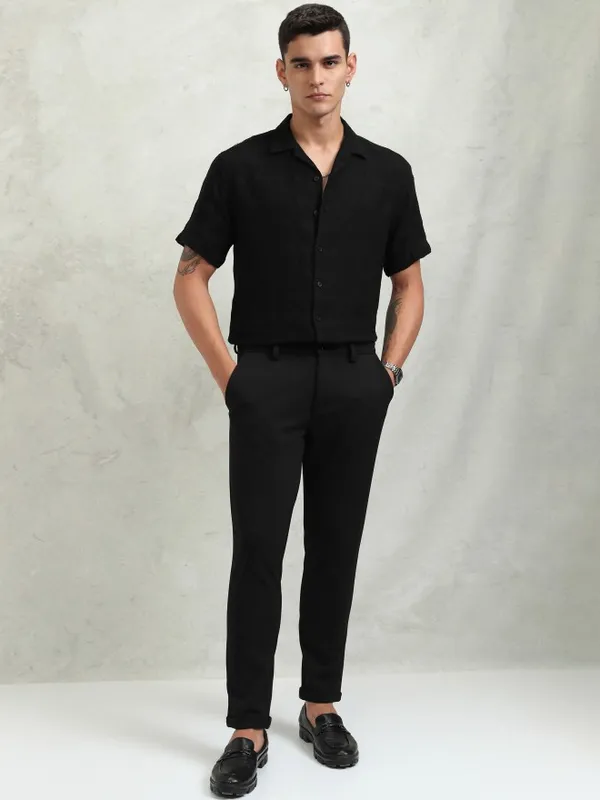 Highlander Men Black Textured Relaxed Fit Casual Shirt