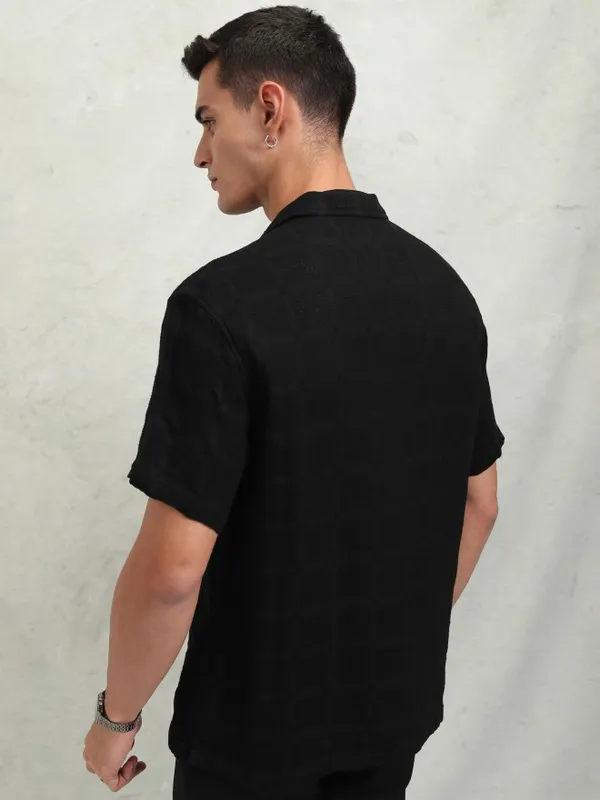 Highlander Men Black Textured Relaxed Fit Casual Shirt