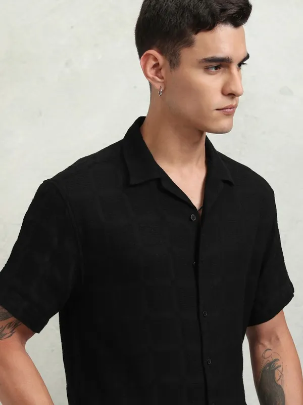 Highlander Men Black Textured Relaxed Fit Casual Shirt