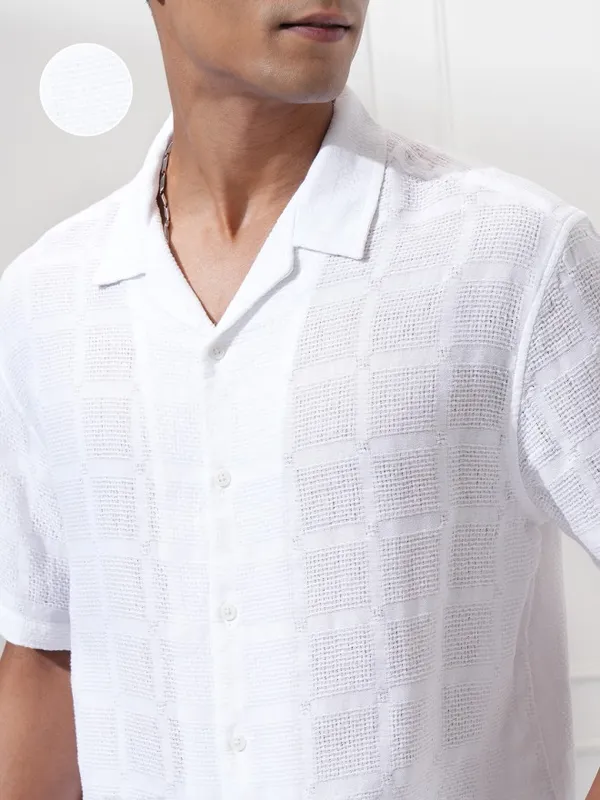 Highlander Men White Textured Relaxed Fit Casual Shirt