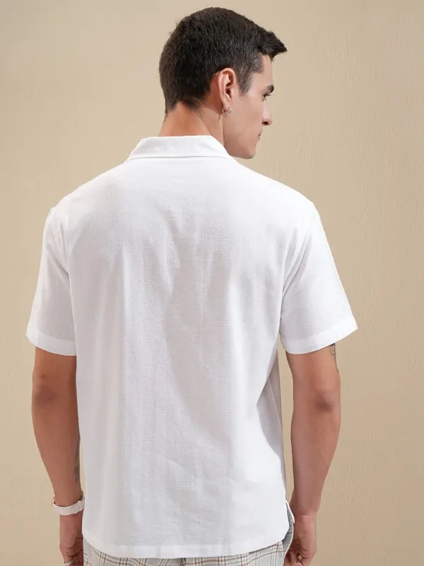 Highlander Men White Textured Relaxed Fit Casual Shirt