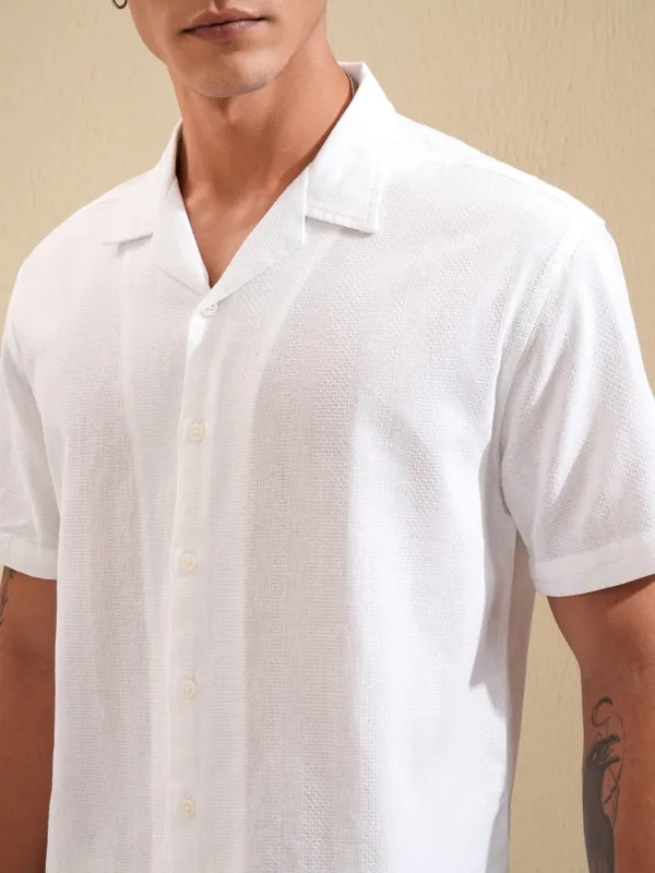Highlander Men White Textured Relaxed Fit Casual Shirt