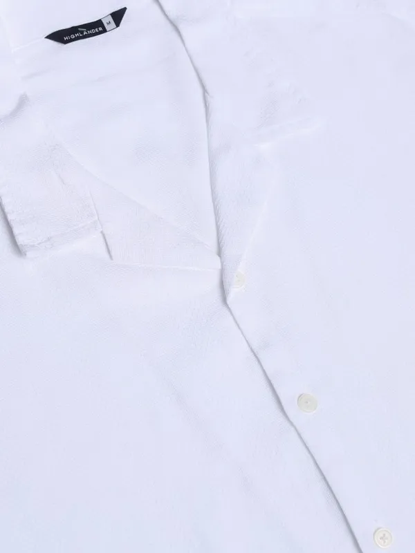 Highlander Men White Textured Relaxed Fit Casual Shirt