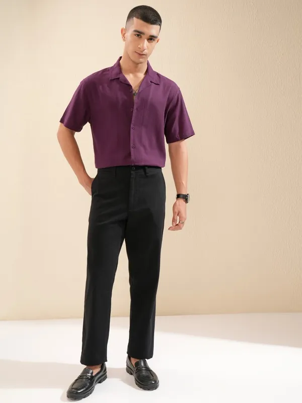 Highlander Men Purple Textured Relaxed Fit Casual Shirt