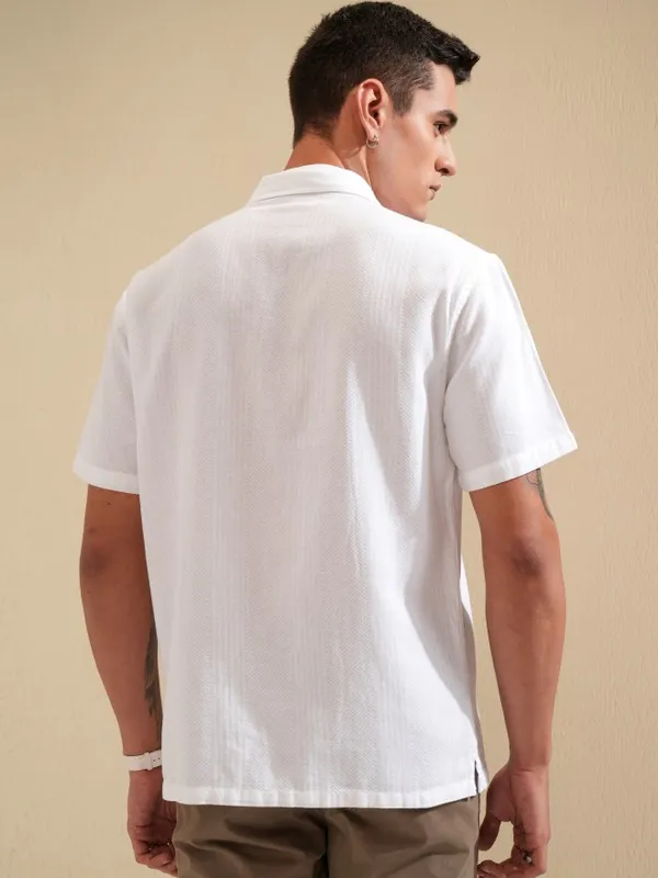Highlander Men White Textured Relaxed Fit Casual Shirt