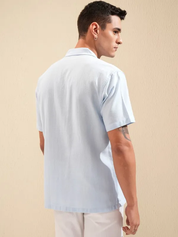 Highlander Men Blue Textured Relaxed Fit Casual Shirt