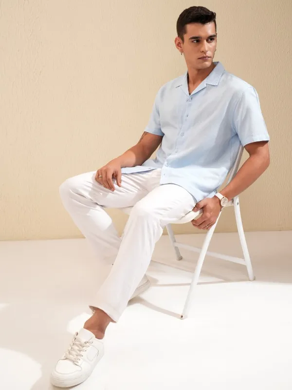 Highlander Men Blue Textured Relaxed Fit Casual Shirt