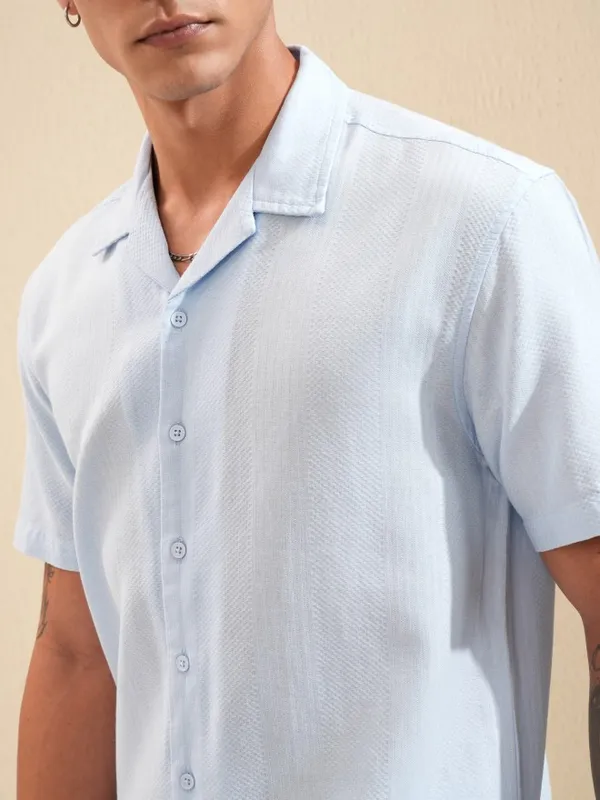 Highlander Men Blue Textured Relaxed Fit Casual Shirt