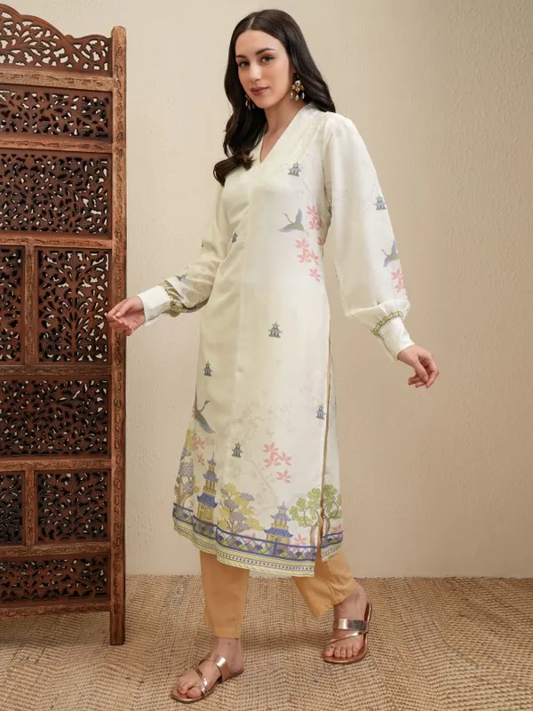 Vishudh Women Cream Printed Straight Kurta