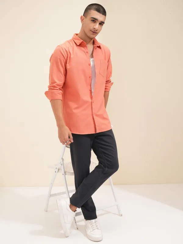 Highlander Men Orange Solid Regular Fit Casual Shirt