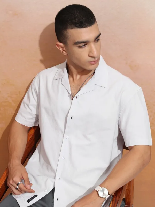 Highlander Men Grey Solid Relaxed Fit Casual Shirt