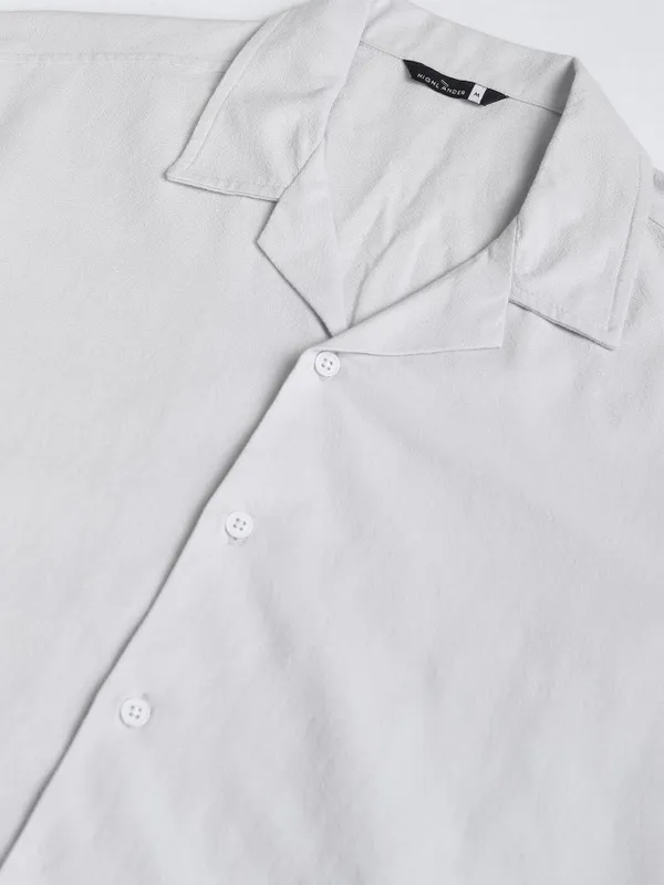 Highlander Men Grey Solid Relaxed Fit Casual Shirt