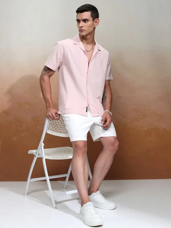 Highlander Men Pink Textured Relaxed Fit Casual Shirt