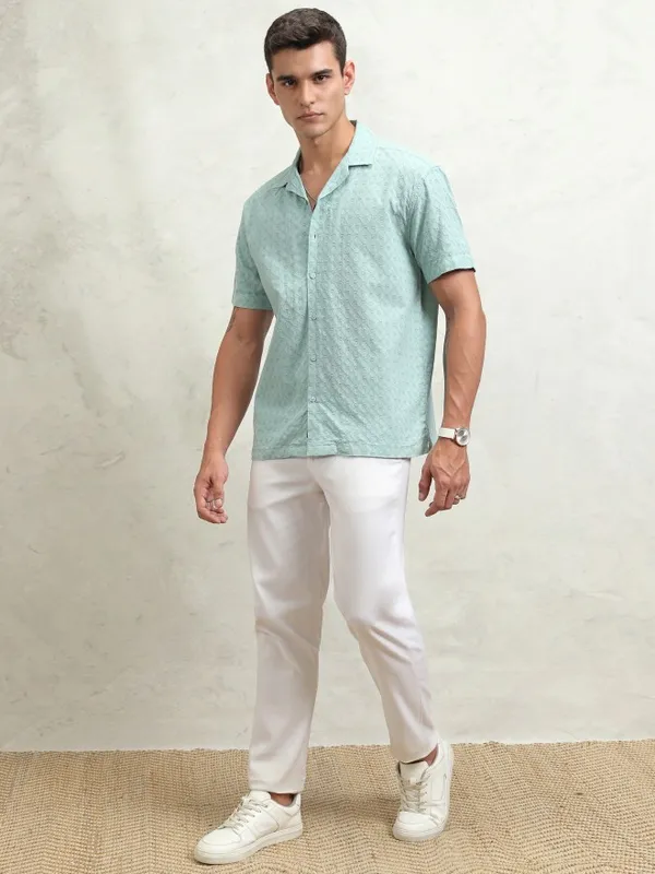 Highlander Men Green Textured Relaxed Fit Casual Shirt