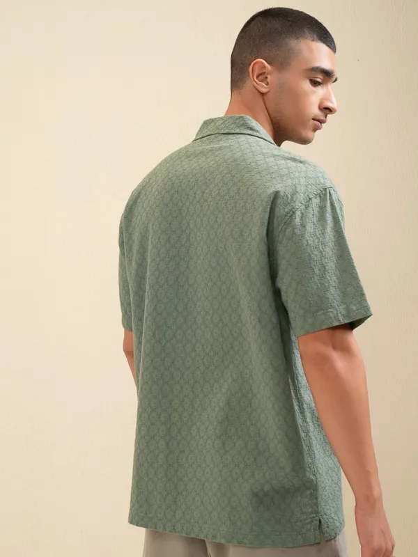 Highlander Men Olive Textured Relaxed Fit Casual Shirt