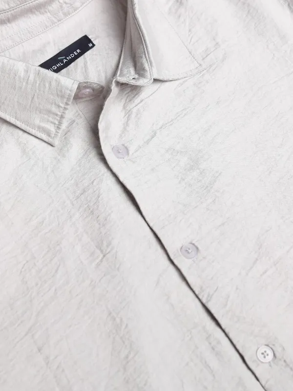 Highlander Men Grey Solid Slim Fit Casual Shirt