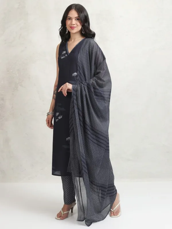 Vishudh Women Navy Blue Printed Kurta With Trousers And Dupatta