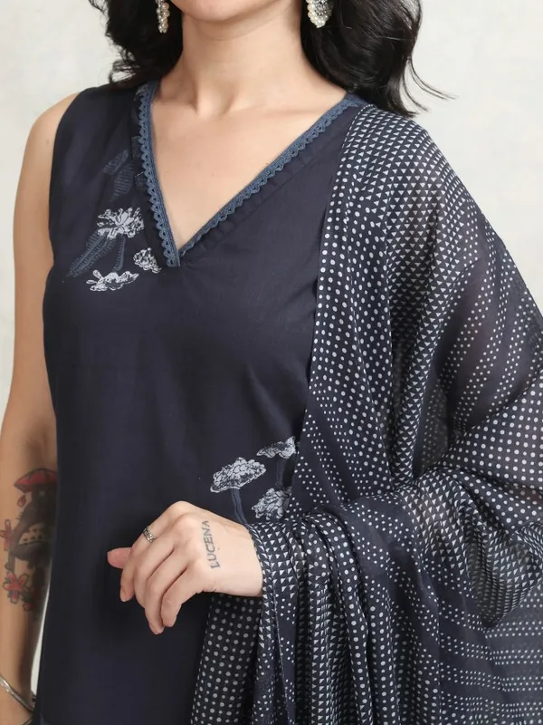 Vishudh Women Navy Blue Printed Kurta With Trousers And Dupatta